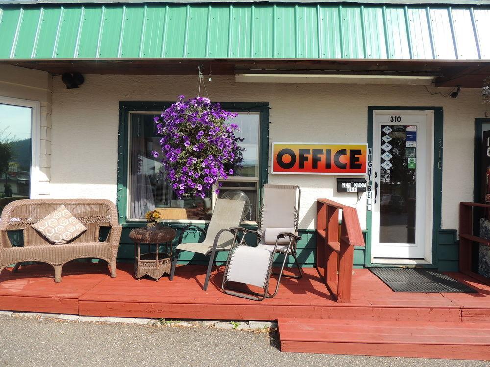 100 Mile Motel & Rv Park 100 Mile House Екстериор снимка